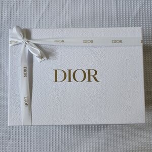 Dior Gift Box Gold and White